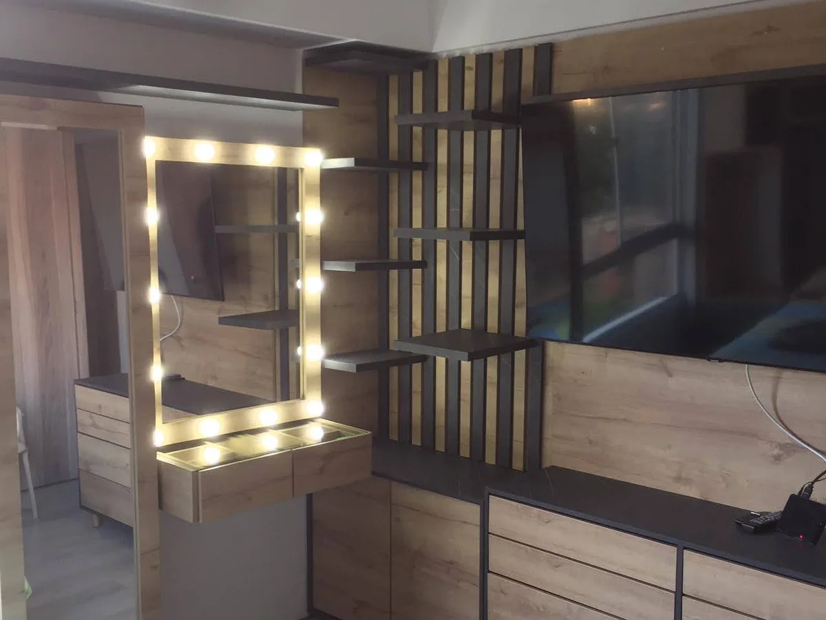 Vestier con tocador Hollywood y mueble para televisor